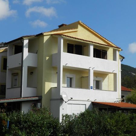 Apartments Miljenka 巴斯卡 外观 照片