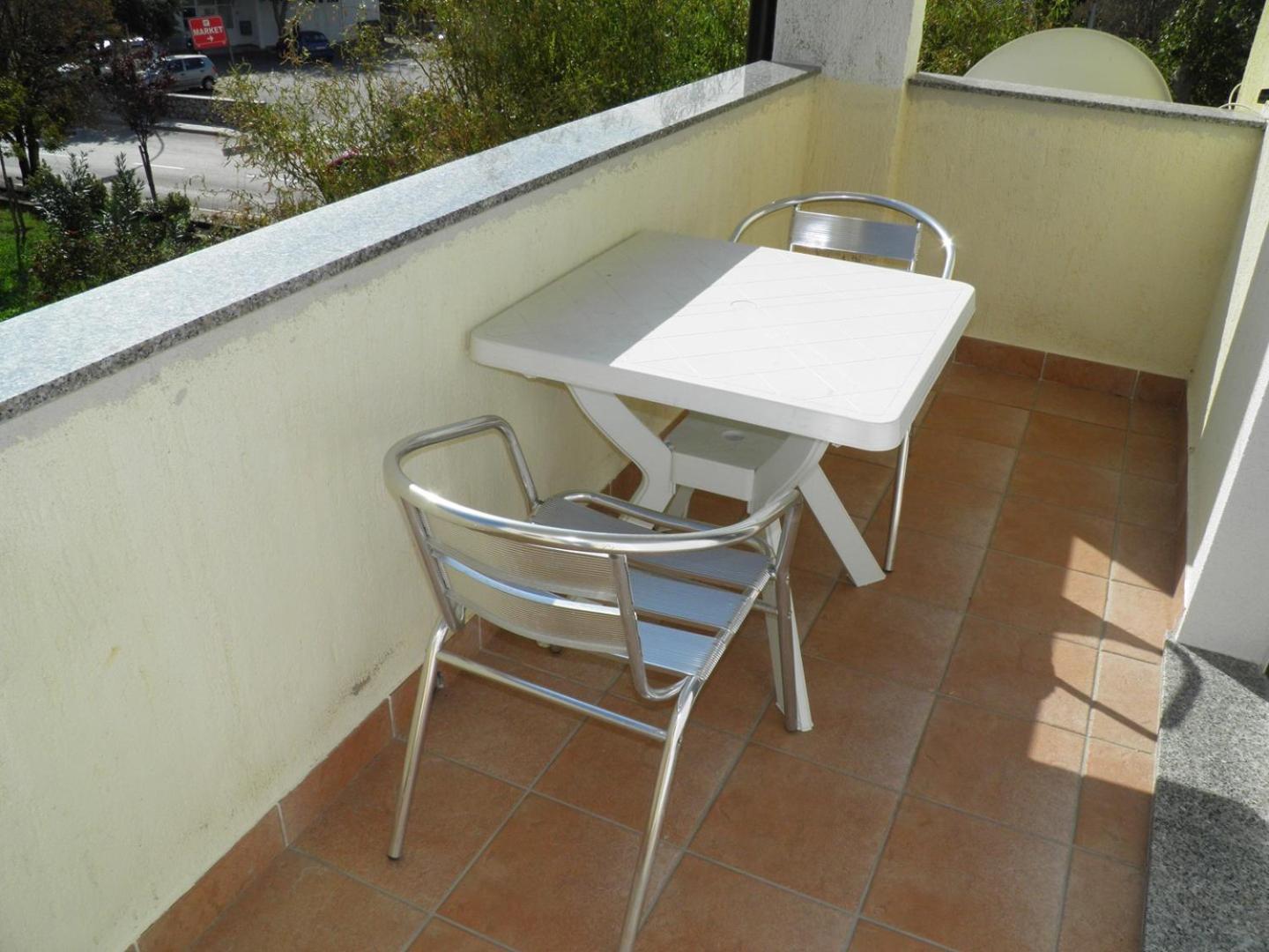 Apartments Miljenka 巴斯卡 外观 照片
